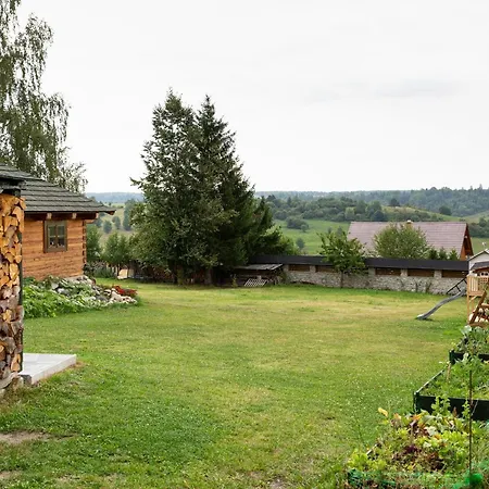 Scenic Village Hideaway - Spacious 2br, 2 Bath, Sleeps 8 With Mountain View And Backyard Appartement *