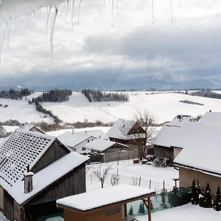 아파트 Slow Mountain Family Base - Spacious 2br Apartment, 2 Bath, Sleeps 8 With Mountain View And Backyard In Liptov Liptovská Kokava