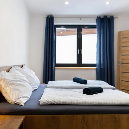 Cool Mountain Escape - Ac - Summer Cinema - 2Br Family Apartment - Garden - Liptov