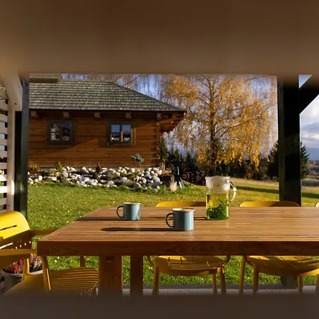 アパート Slow Mountain Family Base - Spacious 2br, 2 Bath, Sleeps 8 With Mountain View And Backyard In Liptov