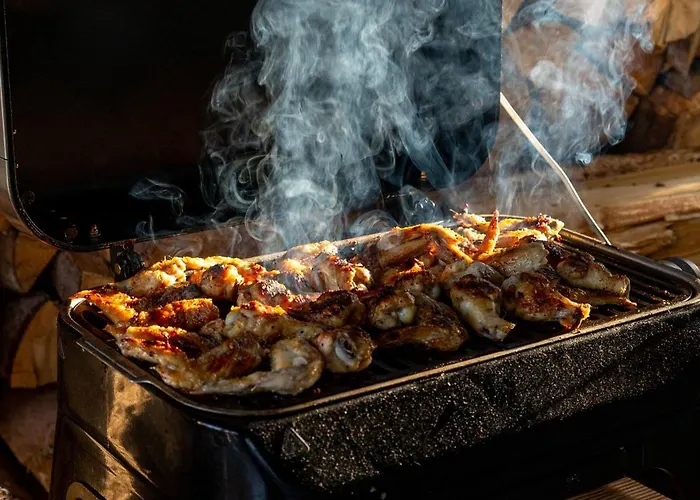 Slow Mountain Family Base - Spacious 2br, 2 Bath, Sleeps 8 With Mountain View And Backyard In Liptov شقة Liptovská Kokava