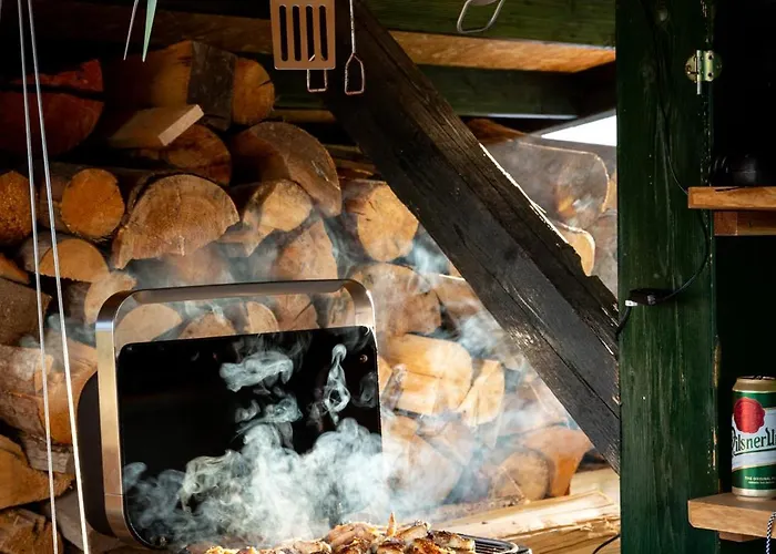 Slow Mountain Family Base - Spacious 2br, 2 Bath, Sleeps 8 With Mountain View And Backyard In Liptov * Liptovská Kokava