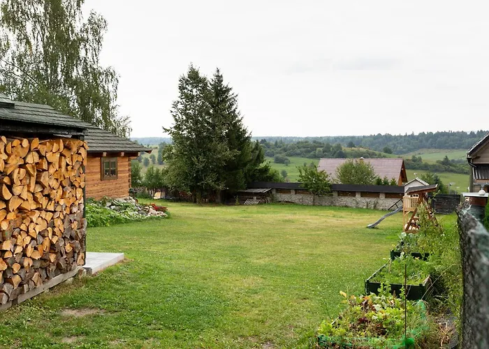 Slow Mountain Family Base - Spacious 2br, 2 Bath, Sleeps 8 With Mountain View And Backyard In Liptov شقة *