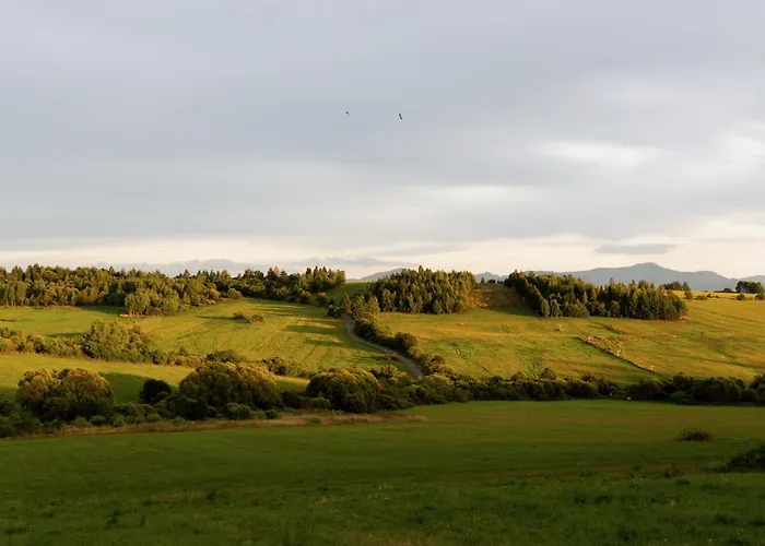 Slow Mountain Family Base - Spacious 2br, 2 Bath, Sleeps 8 With Mountain View And Backyard In Liptov * Liptovská Kokava