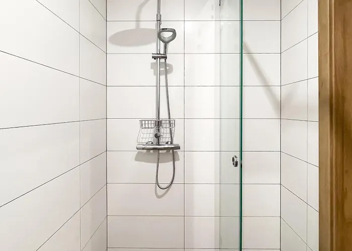 شقة Slow Mountain Family Base - Spacious 2br, 2 Bath, Sleeps 8 With Mountain View And Backyard In Liptov Liptovská Kokava