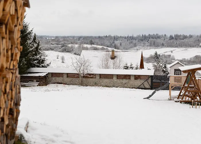 Slow Mountain Family Base - Spacious 2br, 2 Bath, Sleeps 8 With Mountain View And Backyard In Liptov شقة