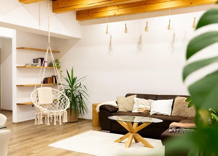 Slow Mountain Family Base - Spacious 2br, 2 Bath, Sleeps 8 With Mountain View And Backyard In Liptov