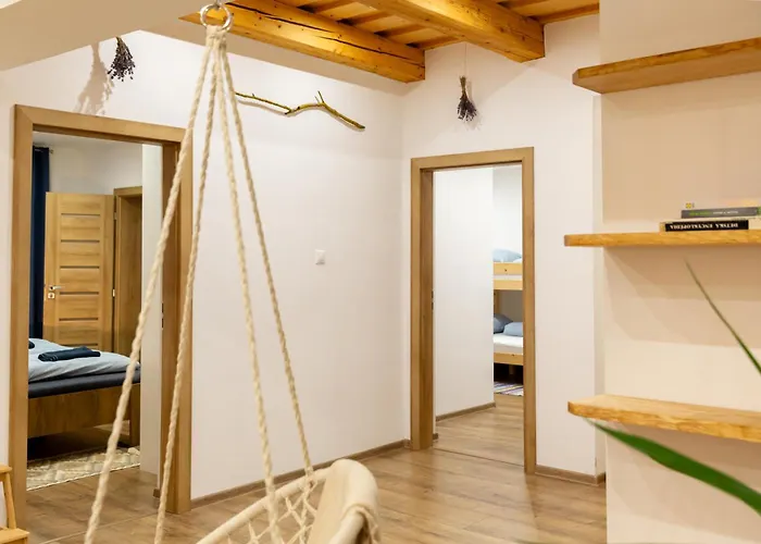 Slow Mountain Family Base - Spacious 2br, 2 Bath, Sleeps 8 With Mountain View And Backyard In Liptov * Liptovská Kokava